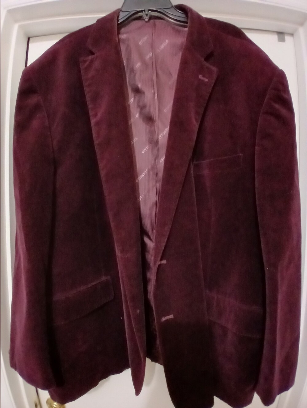 Vittorio St. Angelo Men's Velvet Sport Coat in Wine56R